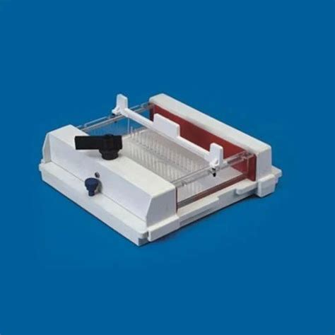 Lab Plasticware - Sterile Pet Bottle PET /PETG Manufacturer from Pune