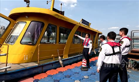旗华-广西柳州水上公交巴士码头市委后停靠点（国内首家）