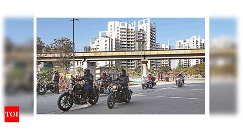 NCR bikers plan rides around pit stops - Times of India