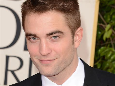 Robert Pattinson slams Twilight fans and other celebrity fandom fails