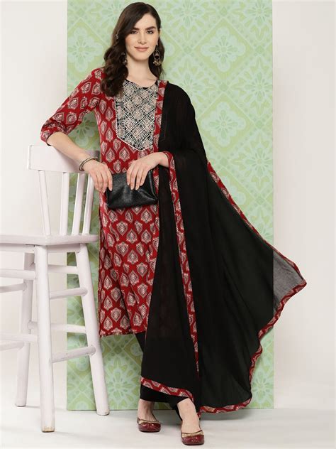 Red Ethnic Motifs Printed Regular Pure Cotton Kurta with Trousers & Wi ...