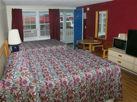 INN AT SOHO SQUARE (Old Orchard Beach, Maine) - Hotel Reviews, Photos ...