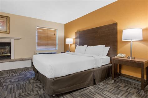 QUALITY INN & CONFERENCE CENTRE ORILLIA (Ontario) - Hotel Reviews ...