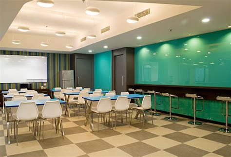 Cafeteria 的图像结果