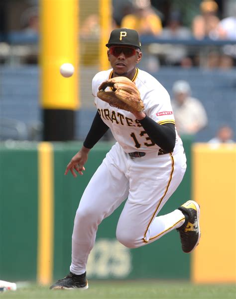 Reds To Acquire Ke'Bryan Hayes - MLB Trade Rumors