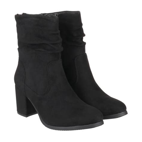 Buy Black Boots for Women Online in India