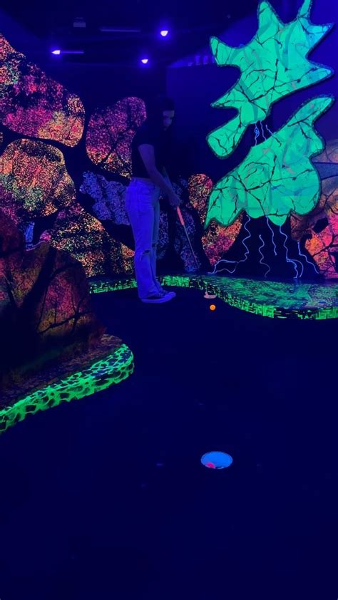 Indoor mini golf adventures. Glow in the dark indoor mini golf ...