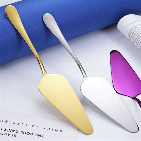 Steel Cake Server Online - Premium Cake Server | Nestasia