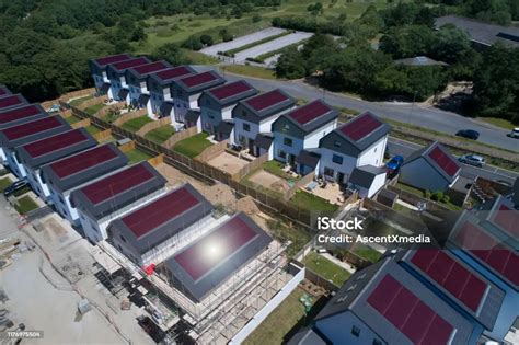 Off-Grid Communities 的图像结果