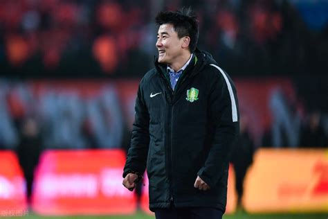 他是大连足球史上“第一外援”，如今成为北京国安的主教练_腾讯新闻