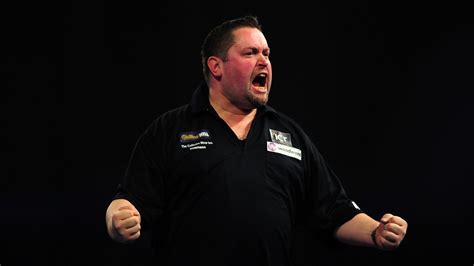 Alan Norris throws nine-darter at Players Championship Finals | Darts ...
