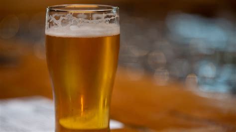 What time can you buy beer in Texas? Can you buy liquor on July 4th?