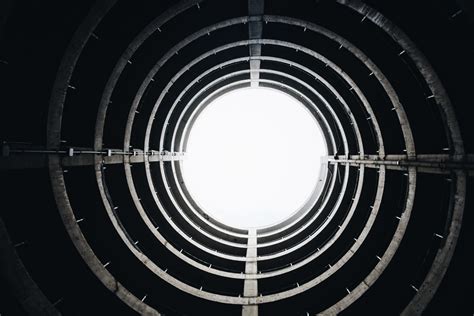 High Contrast Lighting in Photography: The Ultimate Guide