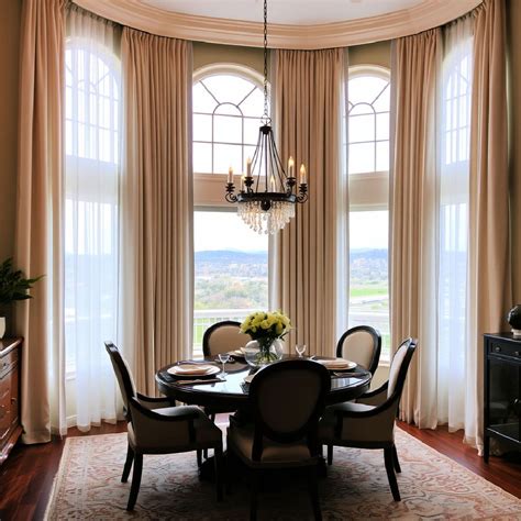 25 Dining Room Window Treatments for A Chic Look