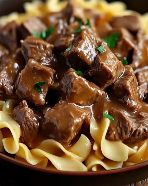 Crockpot Beef Tips & Noodles Recipe - Recipestasteful | We're the ...