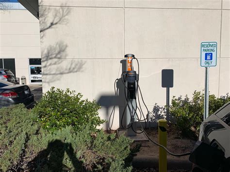 Crown Honda of Southpoint | Durham, NC | EV Station