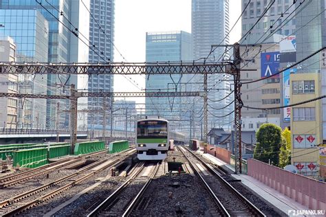 When To Avoid Trains In Tokyo
