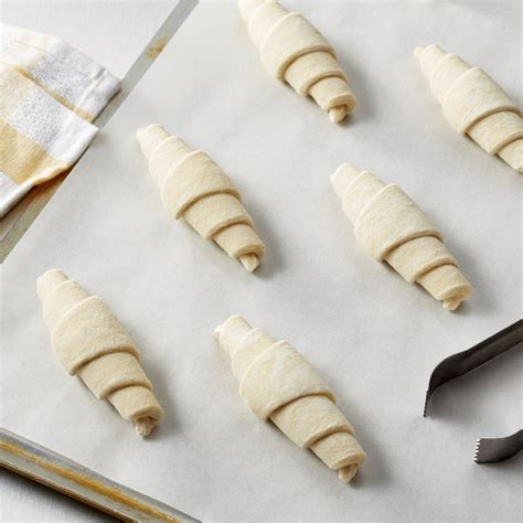 Pillsbury™ Frozen Croissant Dough Curved 1 oz | General Mills Foodservice