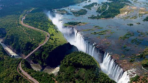 «Гремящий Дым» Африки — водопад Виктория | AFRICA TRAVEL