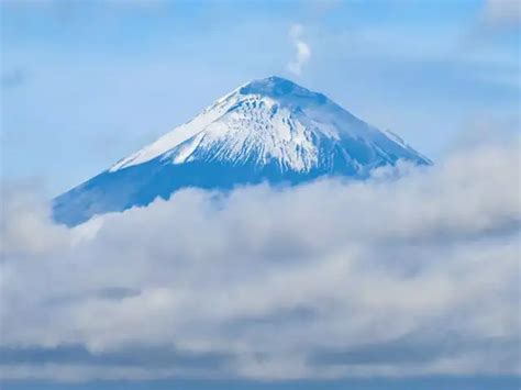 10 countries with the most active volcanoes - Countries that have ...