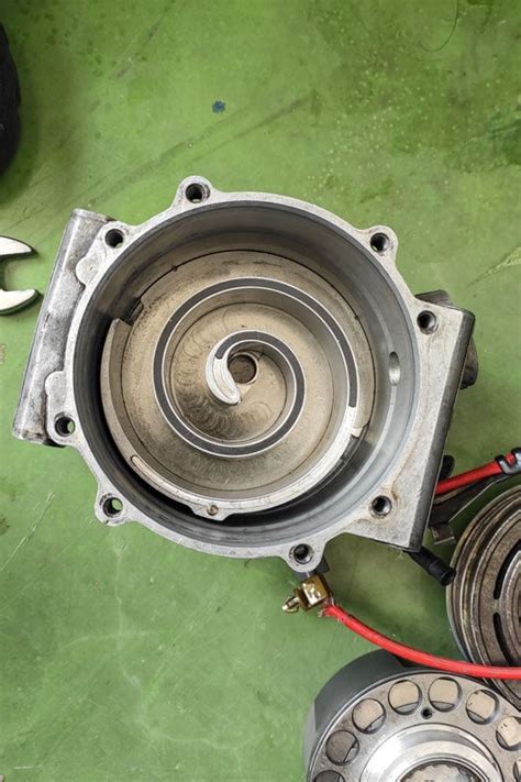 Image result for Scroll Compressor Internal Animation