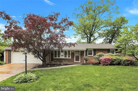 424 Lamp Post Ln, Camp Hill, PA 17011 | Homes.com