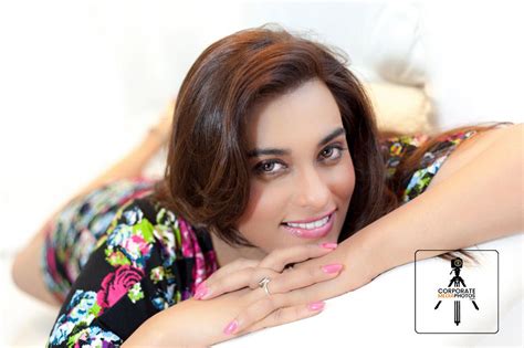 Modeling Portfolio - CorporateMediaPhotos