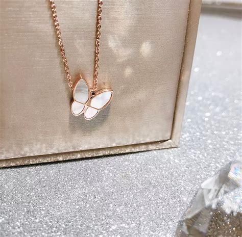 shell butterfly necklace [078] | SASSY ANGEL