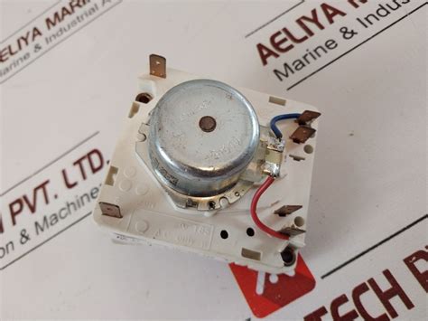 Invensys 574-300-031 Dryer Timer – Aeliya Marine Tech