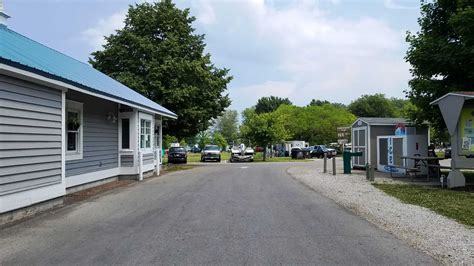 kelleys-island-state-park-campground-03 | Campground Views