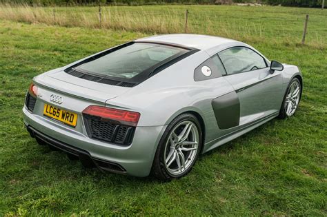 2015 AUDI R8 V10