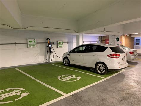 Smithfield- Liberty Garage | Pittsburgh, PA | EV Station