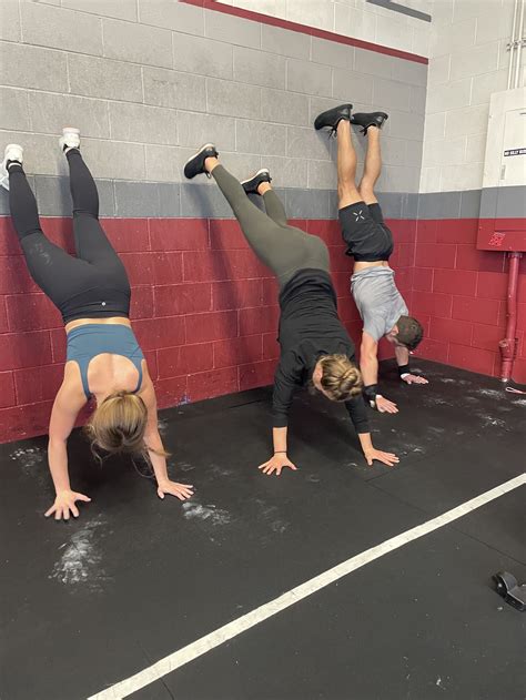 Walking On Wall Script Pastebin 的图像结果