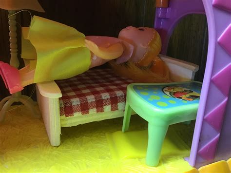 Dora the Exploder 的图像结果