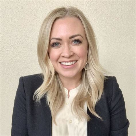 Surgical Resident Salary: How much do residents make?