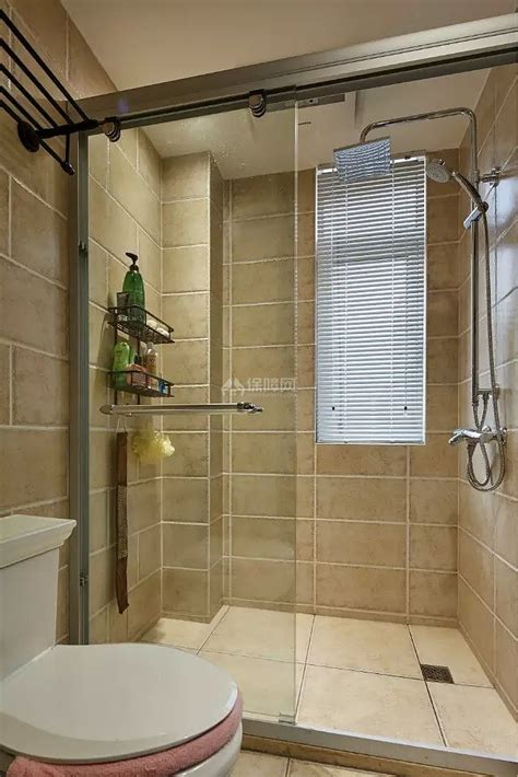 卫生间浴室玻璃门装修效果图_装修图片-保障网装修效果图