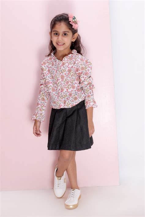 Kids Clothing - Checkered Overcoat with Sash | Olesia