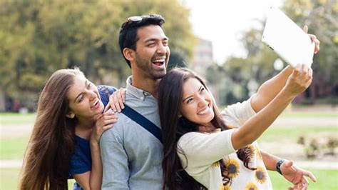 What Do Mouth Sores And Canker Mean? | Colgate® IN