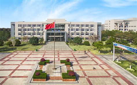 新时代医学教育高峰论坛学术报告会成功举办-蚌埠医学院
