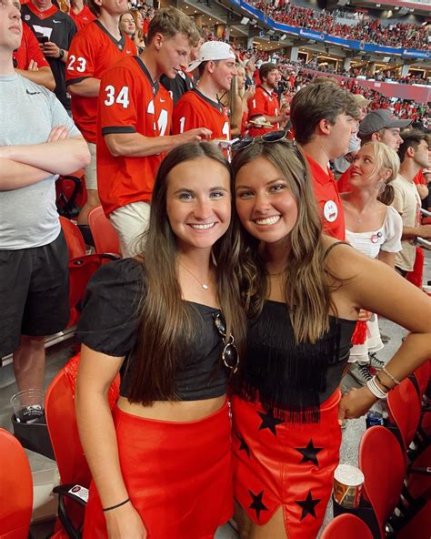 mara daffron | Wait you said dove??? We heard duck 🦆 #huntingseason #dawgswin | Instagram