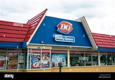 Dairy queen fast food restaurant hi-res stock photography and images ...