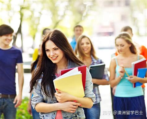 教育新观察 | 上海坚持“一年两考”，春考“叫座叫好”倒逼高中教育改革
