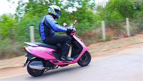 2014 TVS Scooty Zest India first ride - Overdrive