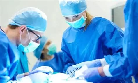 Higher readmission rates after PCI versus CABG for left main coronary ...