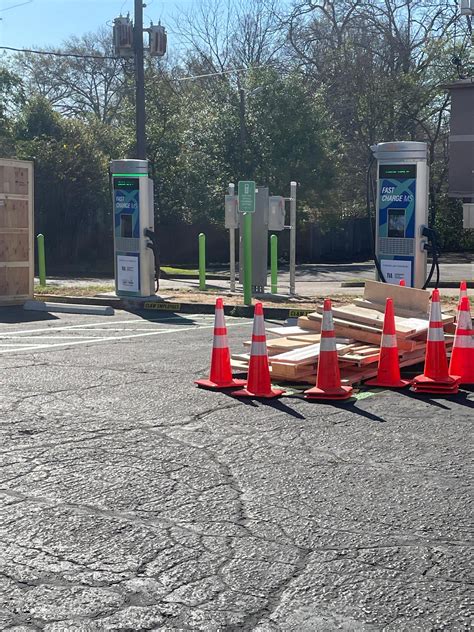 Columbus Light & Water Department | Columbus, MS | EV Station