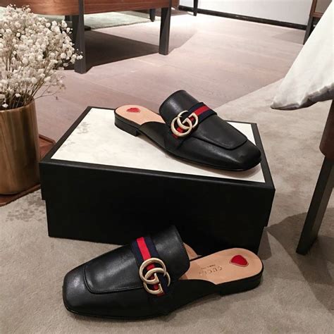 Gucci Peyton MulesSpring/Summer Collection Black Women Shoes – Dunkhype ...