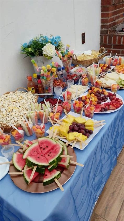 27 Easy Pool Party Food for Kids | Mesa de frutas fiestas, Mesas de ...