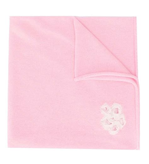 8 best bandanas to wear over your mask | GQ India