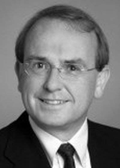 Compensated Compact Test Range :: Prof. Dr. Georg Strauß