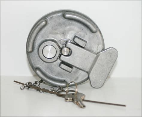Locking Diesel Fuel Cap For Peterbilt Semi Trucks | Desertcart INDIA
